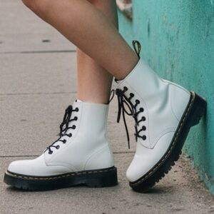 DR Martens Luana